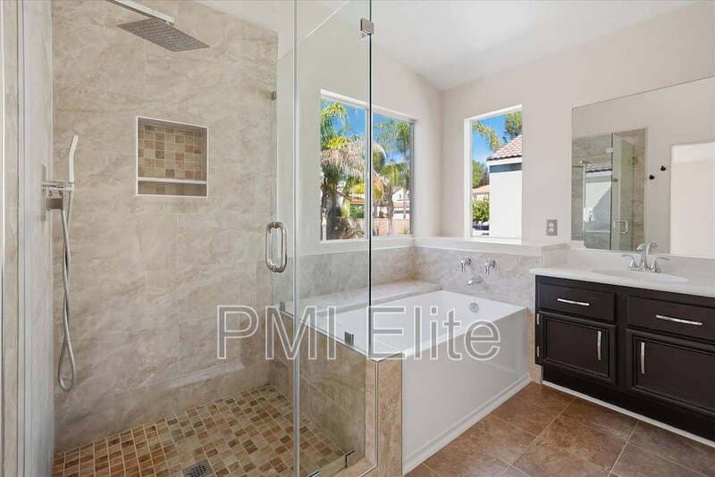 Castaic House: 32029 Cypress Way