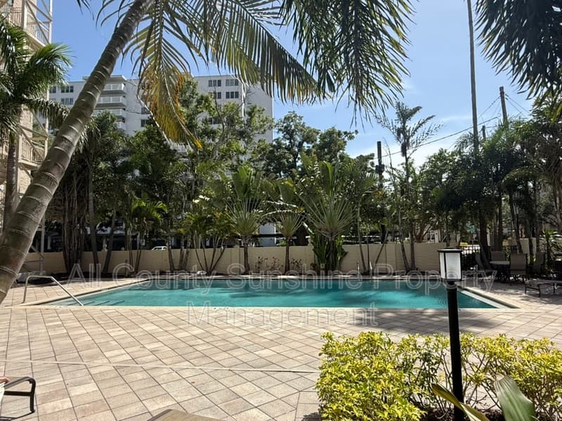 Unit 511
Tampa Condo: 2109 Bayshore BLVD