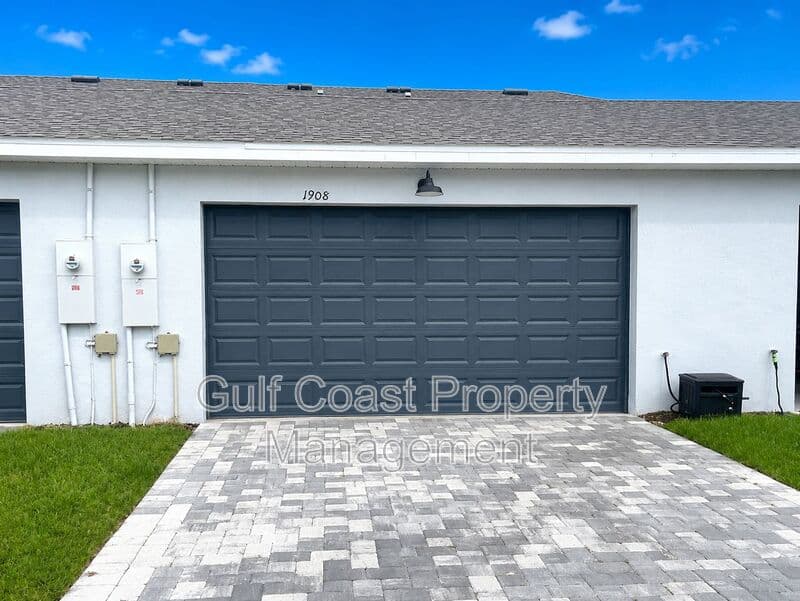 sarasota House: 1908 Swivel Lane