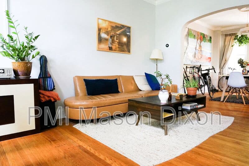Baltimore Townhome: 2134 Mount Royal Terrace
