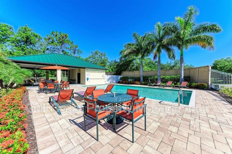 Lakewood Ranch Townhome: 7720 Hidden Creek Loop