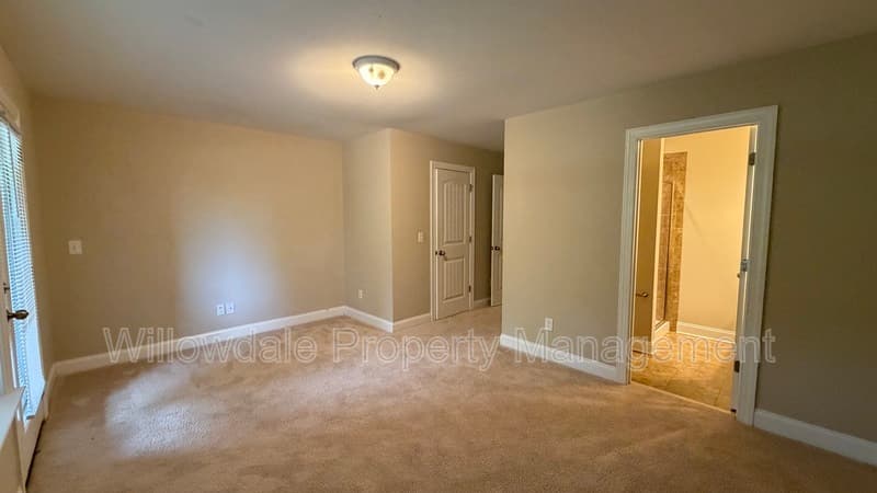 Cary Townhome: 525 Portstewart Dr