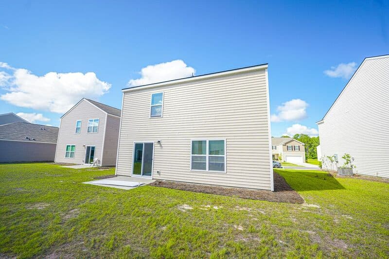 Bloomingdale House: 418 Coconut Dr
