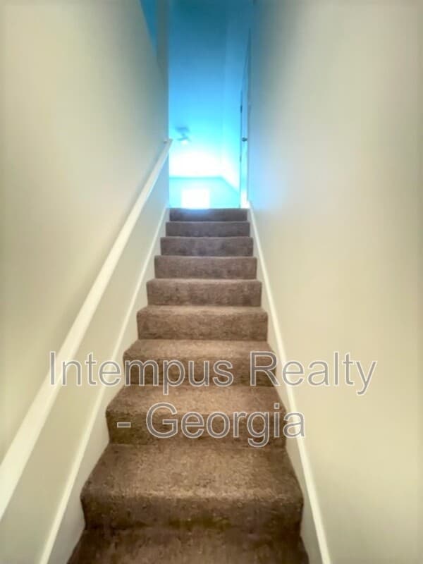 Snellville House: 4389 Persian Ct