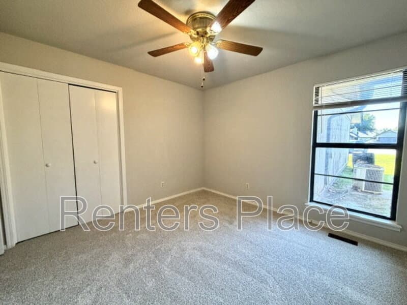 Tulsa House: 1525 E 73rd Pl