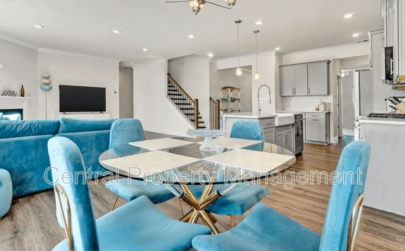 Travelers Rest House: 106 Barred Owl Road