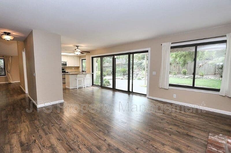 Gold River House: 2173 Roaring Camp Drive