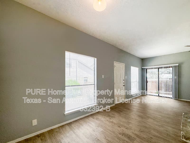 San Antonio Condo: 15014 Spring Crk