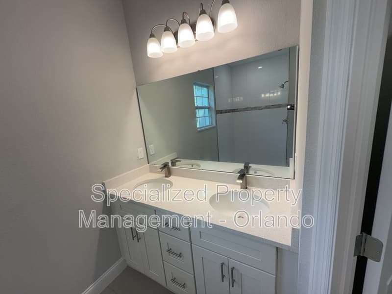 Citrus Springs House: 1626 W Newbury St