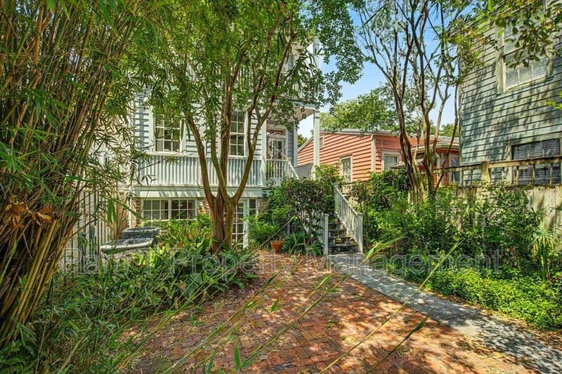 Savannah Condo: 521 E Harris St