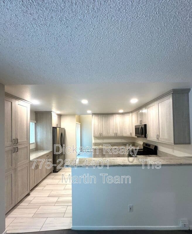 Sparks House: 5256 Santa Lupe Avenue