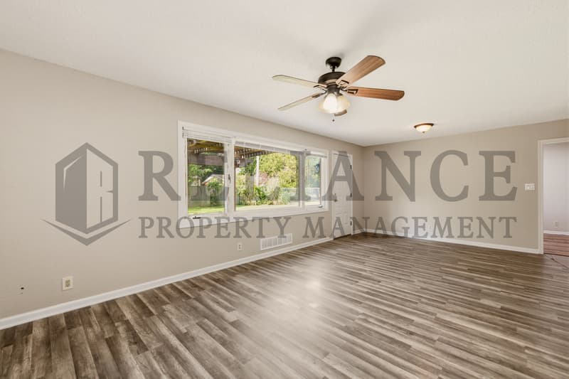 Wichita House: 9923 West Binter Lane