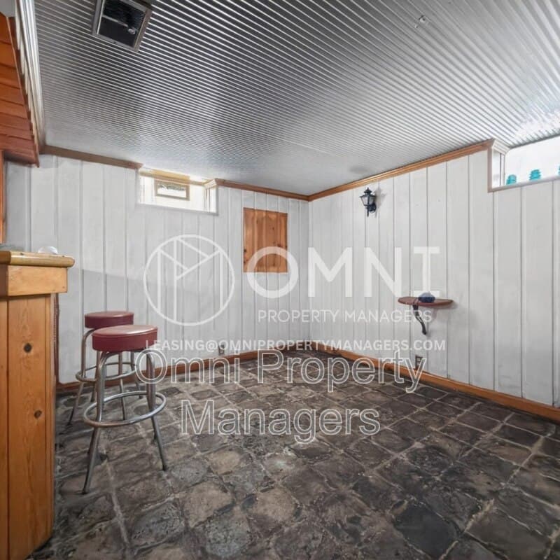 Detroit House: 11529 Roxbury St