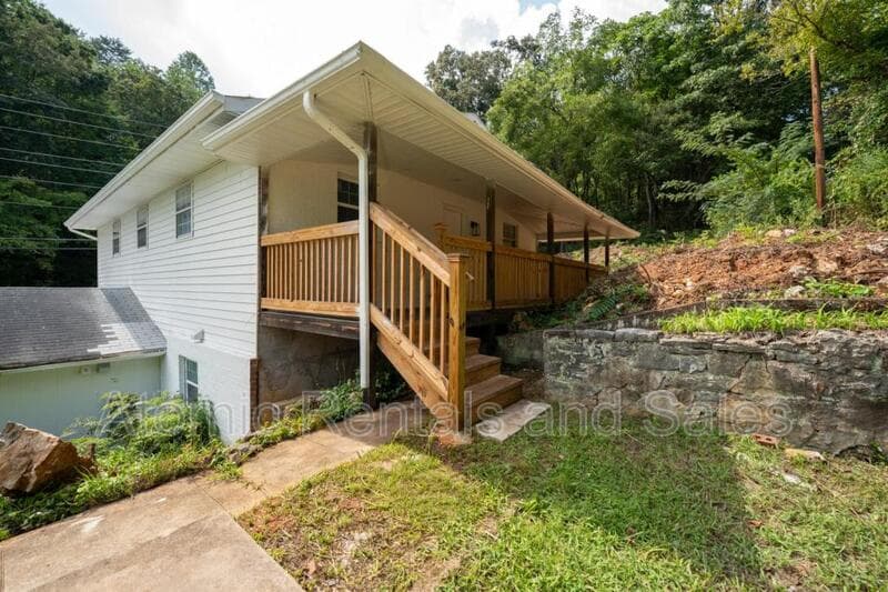 Clinton Condo: 1150 Lake City Hwy