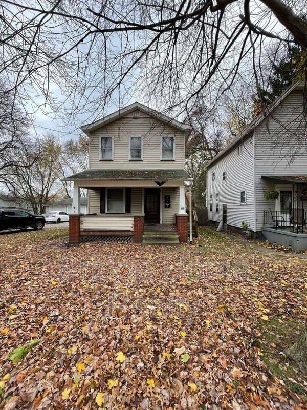 Sharon Condo: 239 Ormond Avenue