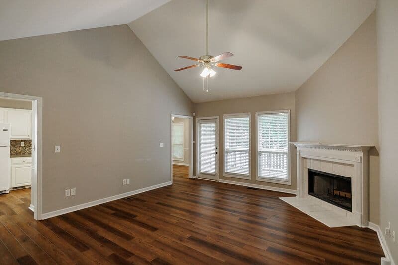 Athens House: 195 Bedford Drive