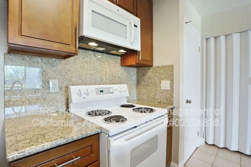 Antioch House: 2601 Rutgers Lane