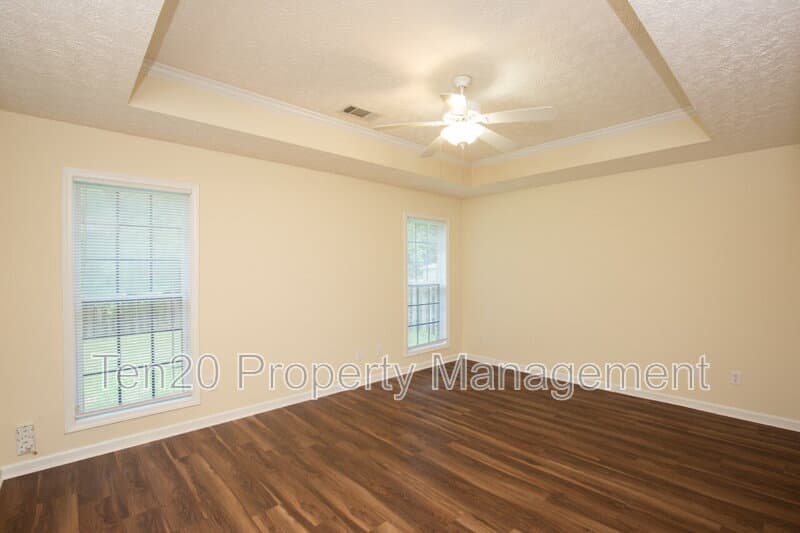 Columbus House: 9021 Sonoma Point Dr
