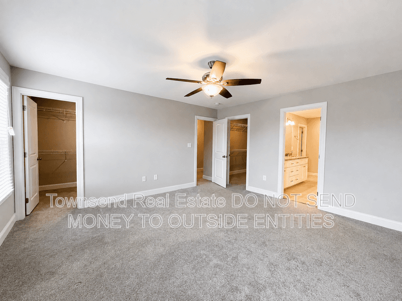 Fayetteville House: 3358 Scotscraig Rd.