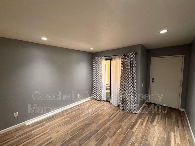 Palm Springs House: 685 N Ashurst Ct