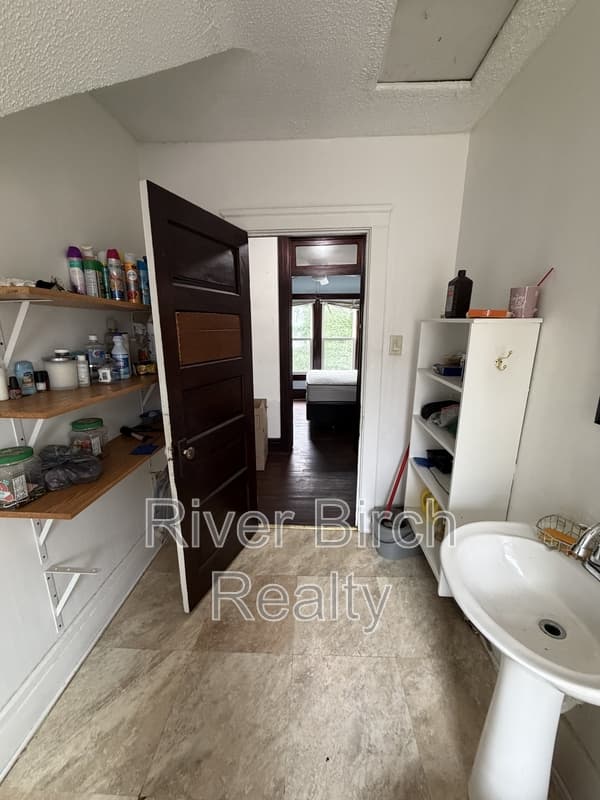 Springfield Condo: 627 New Street - 2
