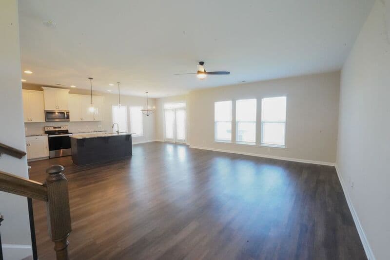 Savannah House: 165 Greyfield Circle