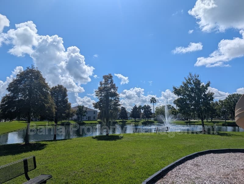 Plant City Townhome: 803 Ashentree Dr