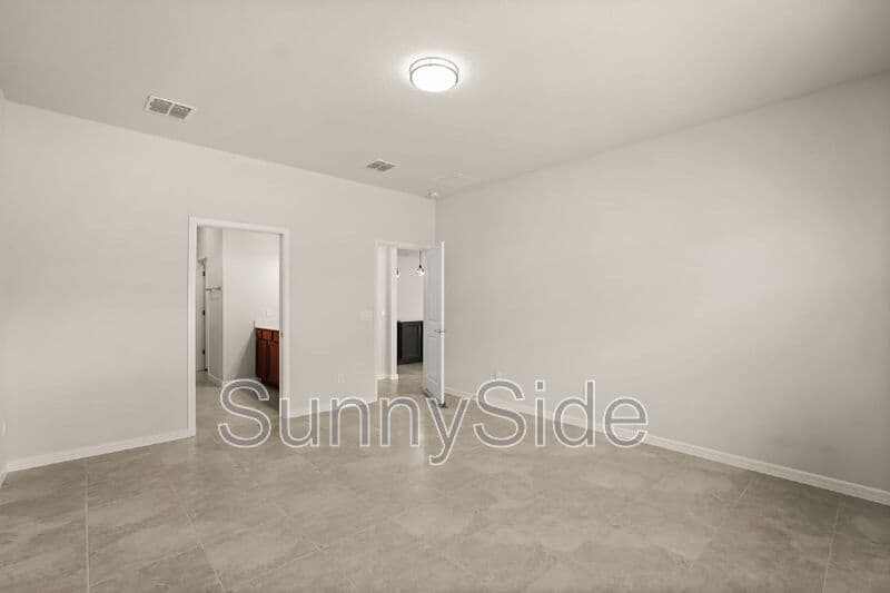 Kissimmee House: 2715 Clear Night Ave