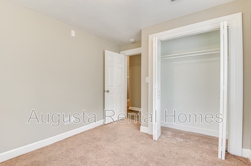 Augusta Condo: 515 3rd Street - B