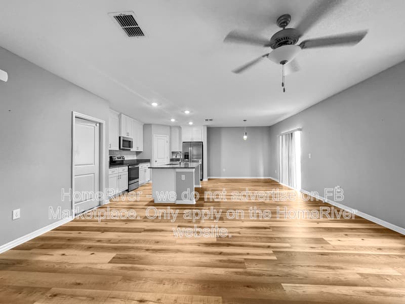 Ruskin House: 416 Royal Empress Dr