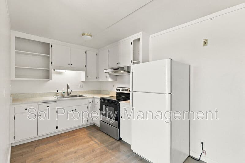 Santa Cruz Condo: 180 Dakota Avenue