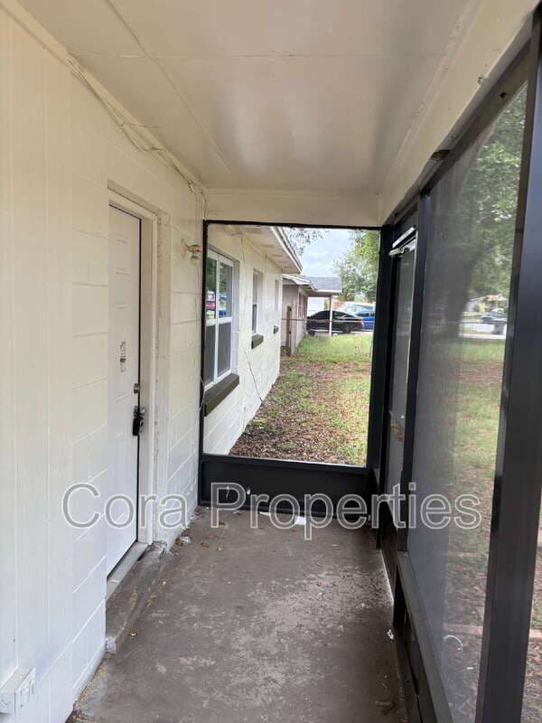 Lake Wales House: 2436 Lilly Street