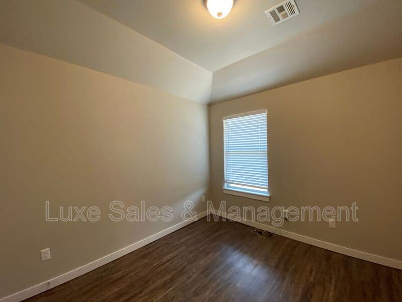 Bethany House: 5203 Oakwood Villas Court