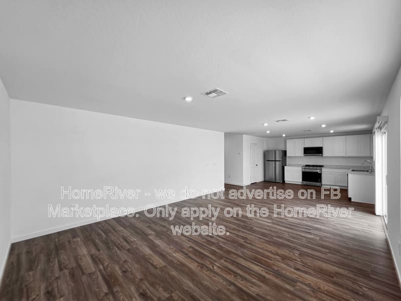 Florence House: 570 W Van Haren St