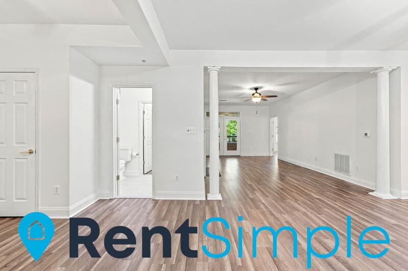 Gainesville Condo: 13890 Chelmsford Drive