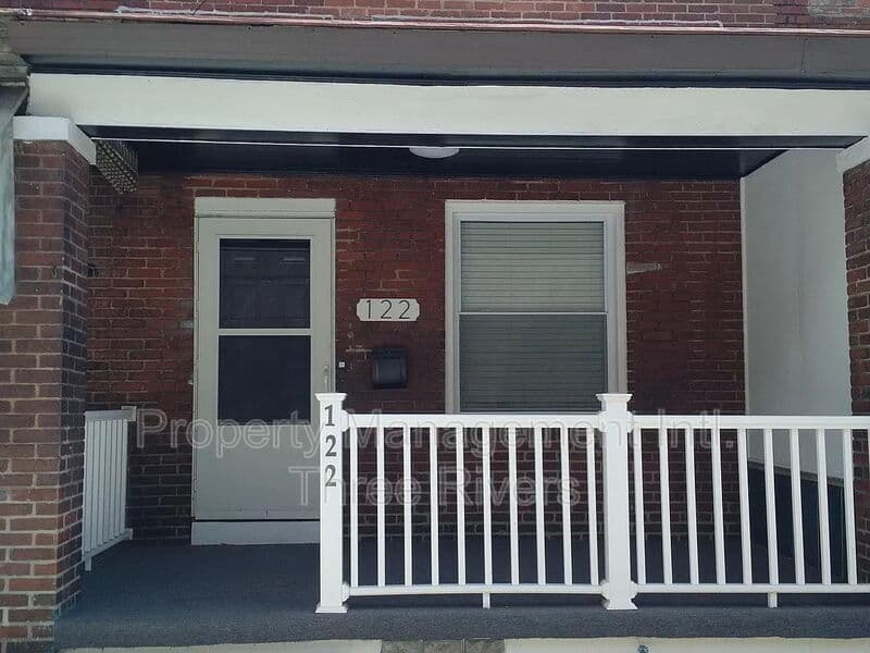 Braddock Condo: 122 Pattison Avenue