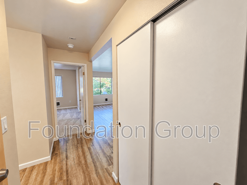 Seattle House: 400 10th Ave