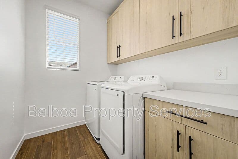 Gilbert House: 2345 E Stephens Ct
