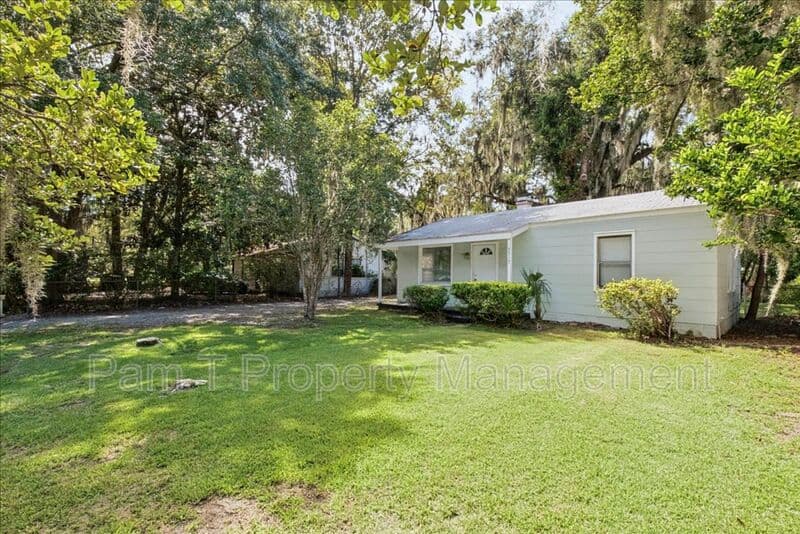 Savannah House: 5517 Emory Drive