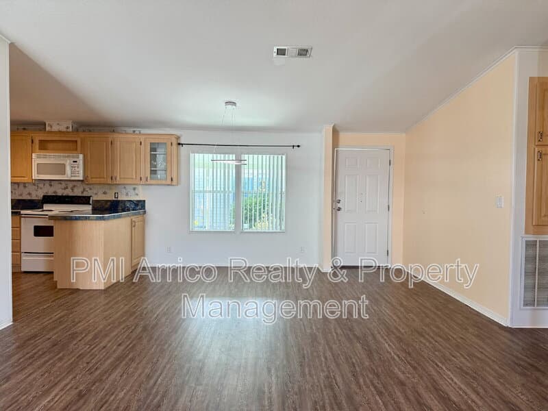 Valrico House: 3515 Zephyr Ln