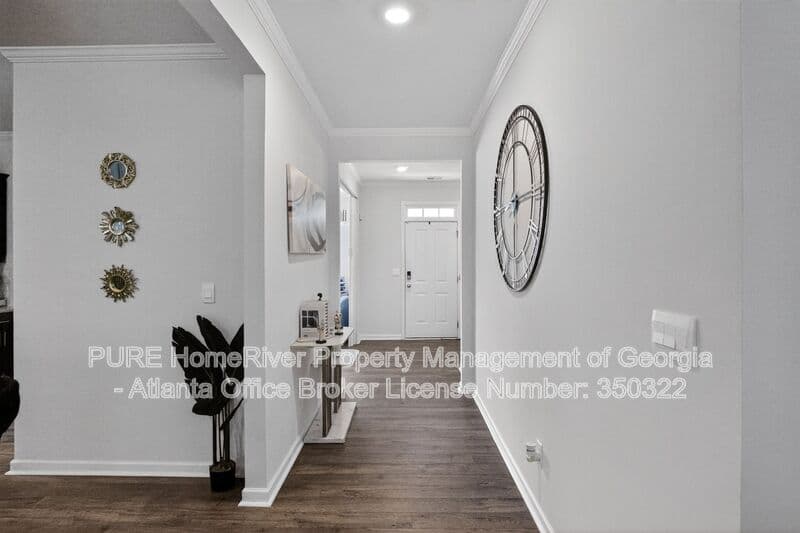 Lithia Springs House: 4842 Layton Dr
