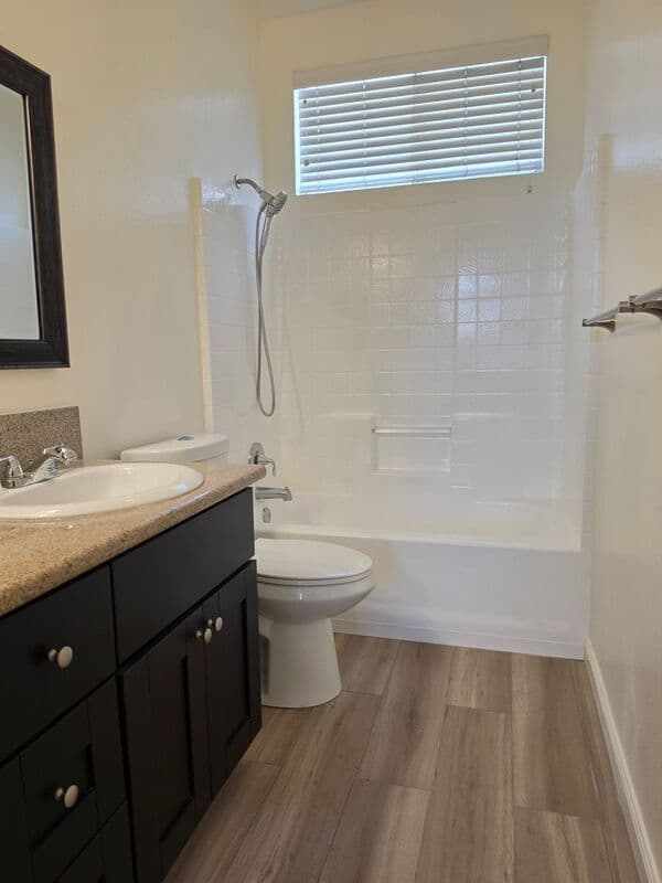 Rancho Santa Margarita House: 162 Seacountry Lane -