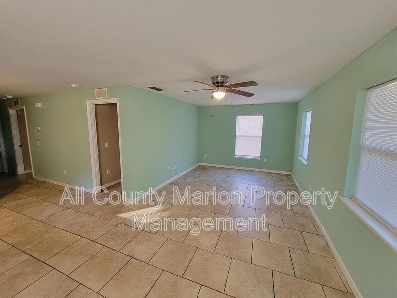 Ocala House: 2320 SW Fort King ST