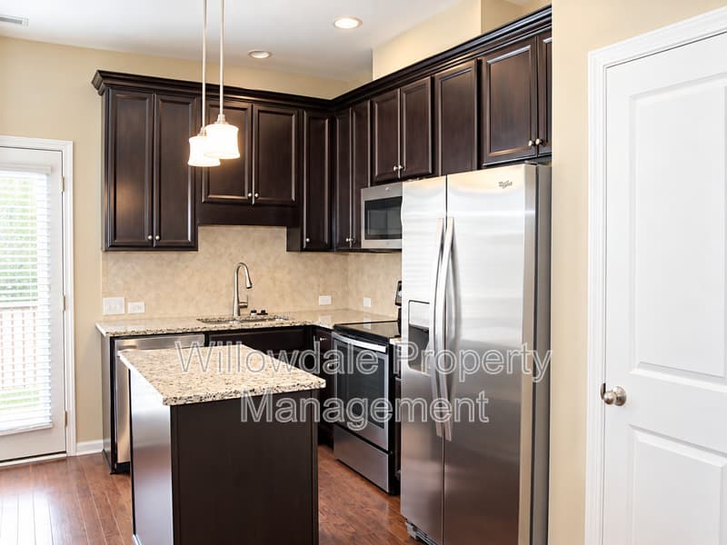 Apex Townhome: 707 Wickham Ridge Rd