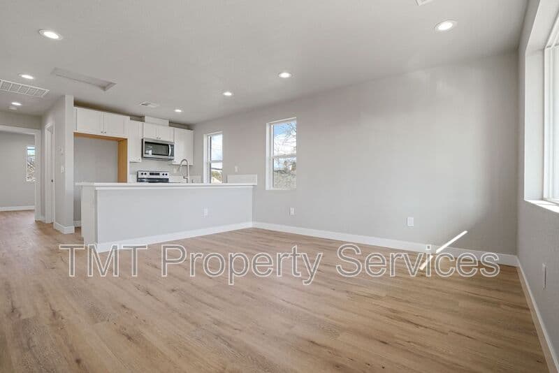 Sacramento House: 4190 35th Street