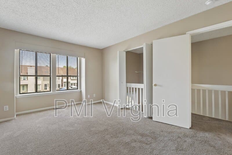 Virginia Beach Townhome: 737 Waters Dr
