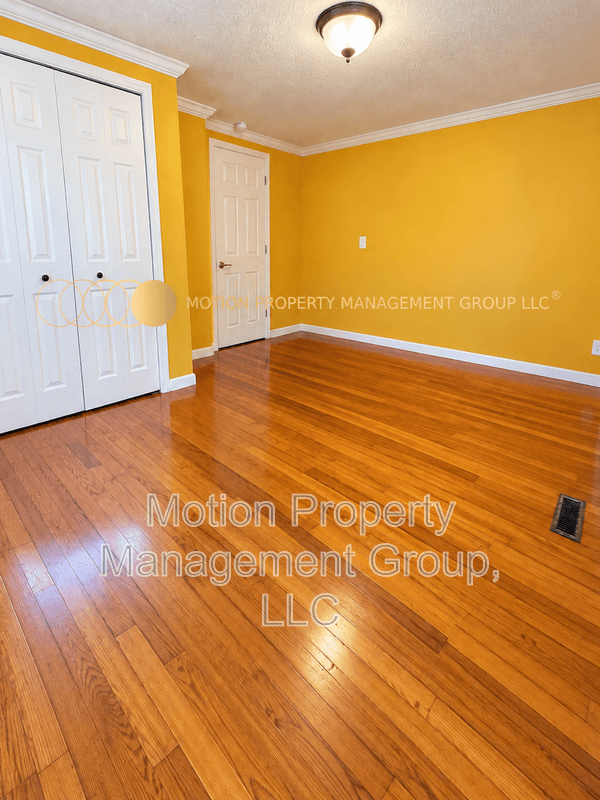 Cleveland House: 635 Ledford Rd NE
