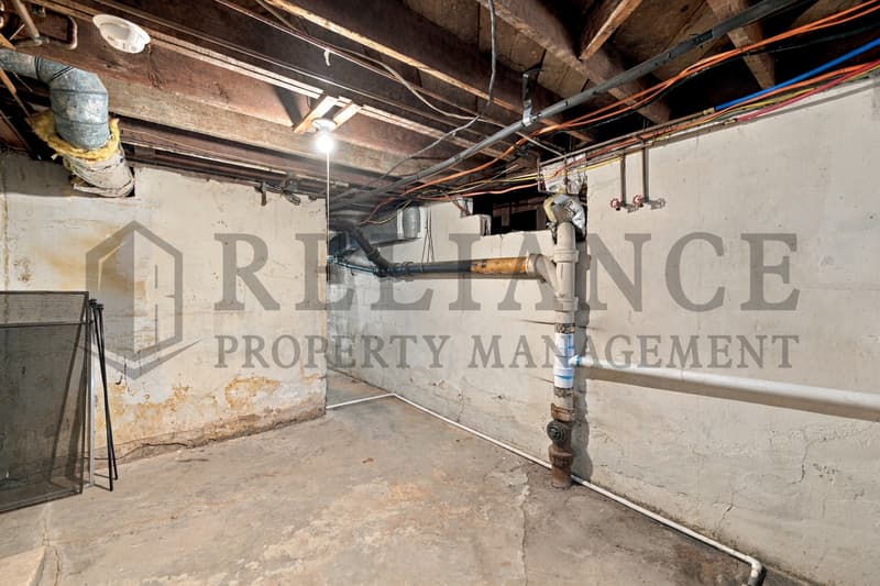 Wichita House: 3321 East Victor #1 - 1