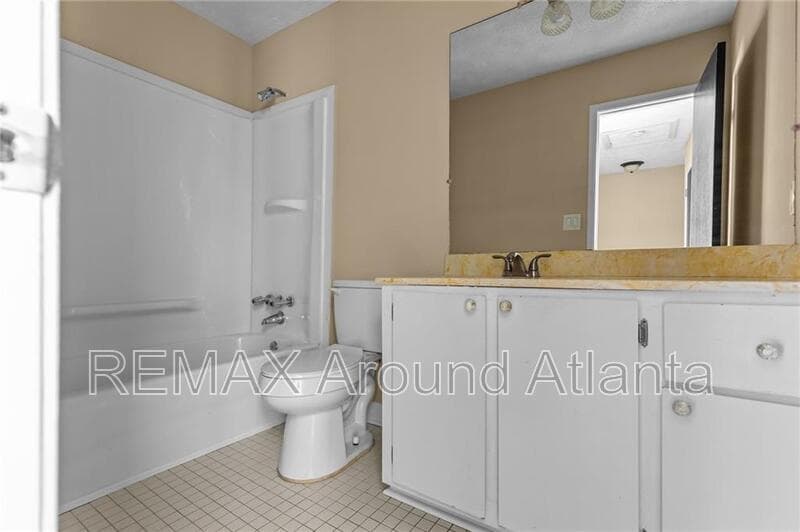 Lawrenceville Townhome: 392 Northdale Court