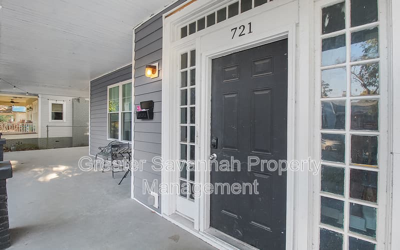 Savannah Condo: 721 East 36th Street